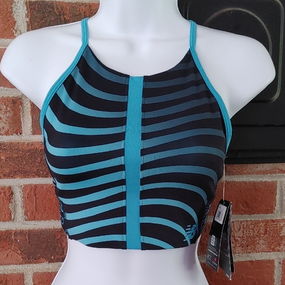 New Balance Relentless Crop Sports Bra Size XS - Picture 1 of 6